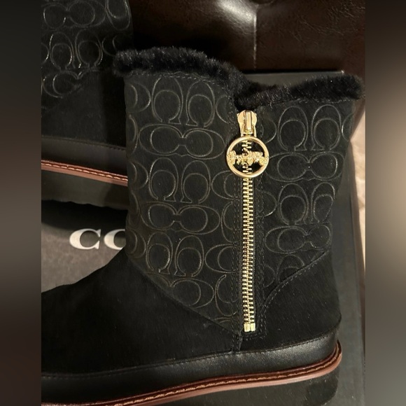 Coach Logo Fur Lined Boots Black Size 7.5 - Picture 7 of 12